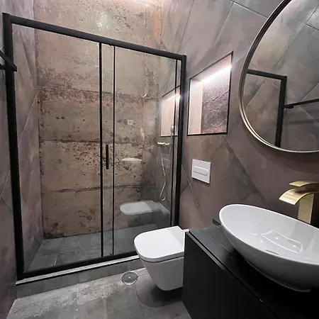 Apartment E8 Delux Plaza Mayor