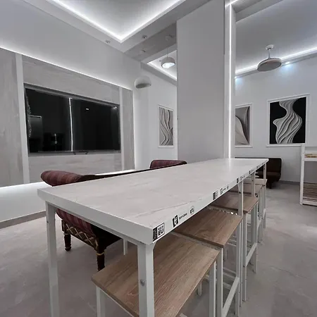 Apartment E8 Delux Plaza Mayor