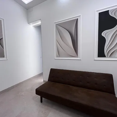 Apartment E8 Delux Plaza Mayor *