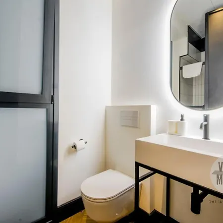 Encanto Madrileno 2, Vive En Calle Del Aguila E3 * Madrid