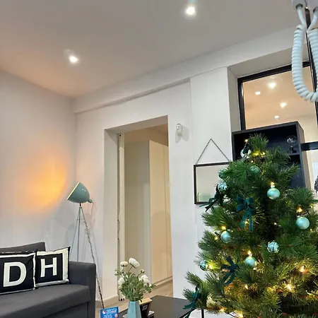Dianthus House Apartment