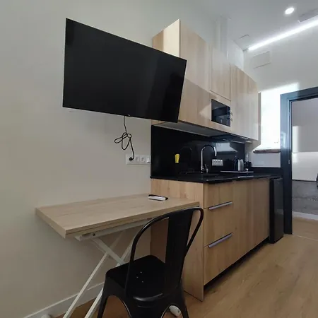 Ama Metropolitano 17 Apartment