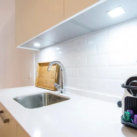 Pelayo, 8 Apartment *