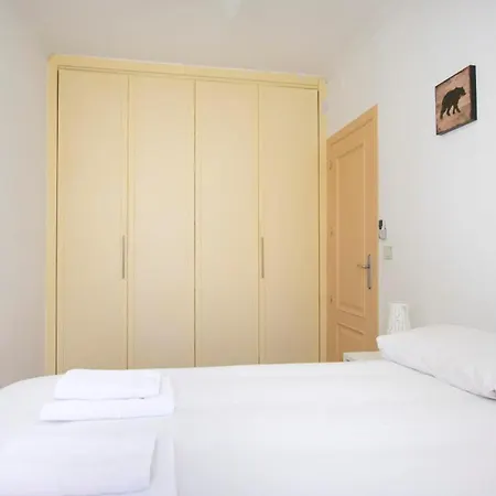 Apartment Calle De Coslada, 16