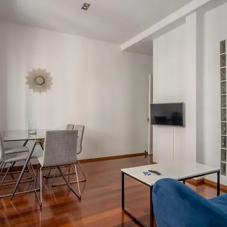 2 Bedrooms 1 Bathroom Furnished - Anton Martin - Vintage - Mintystay Apartment *