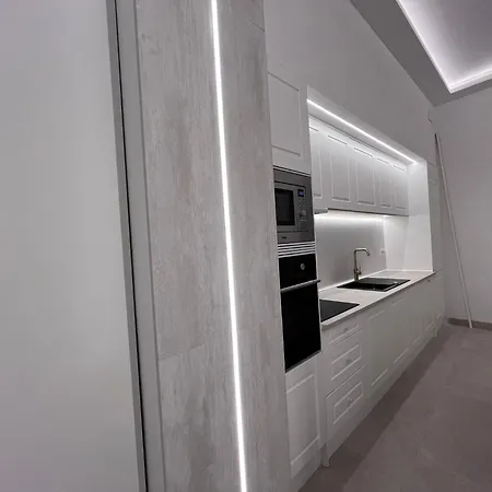 Apartment E6 Delux Plaza Mayor *