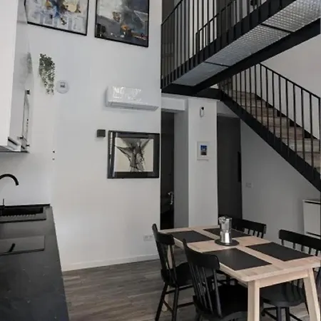 - Q2home