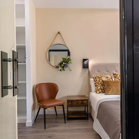 Apartment Waou Atocha Station