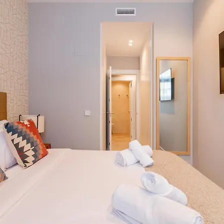 Art Bernabeu Apartamento *