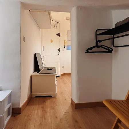 Buhardilla En Lavapies Cerca De Atocha Apartment Madrid