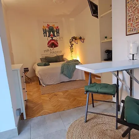 Estudio Pequeno Apartment