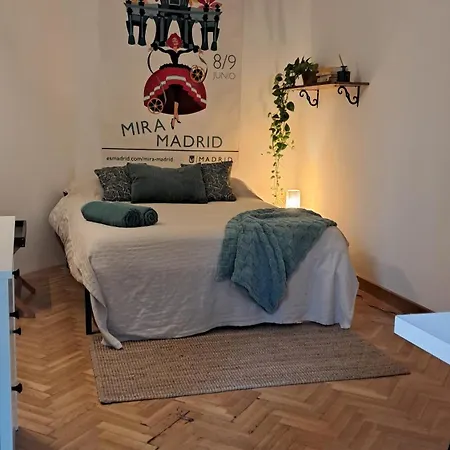 Apartment Estudio Pequeno Madrid