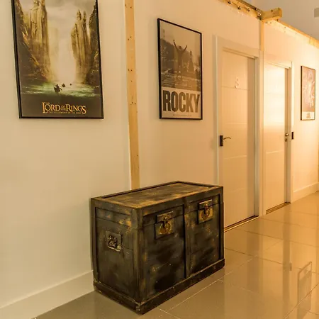 Isabel Hotel *