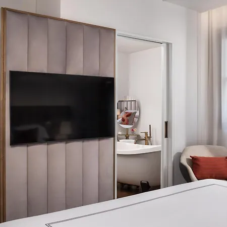 Gran Ingles - The Leading Of The World Otel