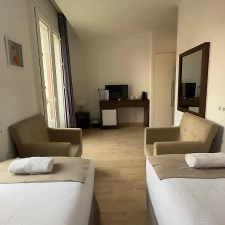 Guest house Casa Navid Madrid