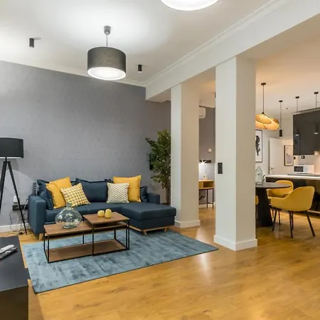 Wide And Modern -1bd 1,5 Bth- Malasana *