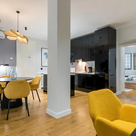 Wide And Modern -1bd 1,5 Bth- Malasana Apartment *