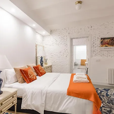 Apartment White Urban Vibes