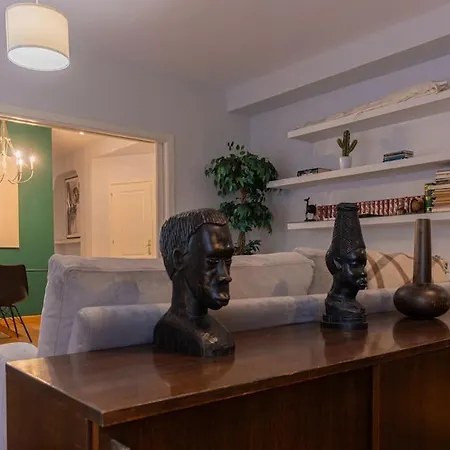 Apartment For Amplio Y Elegante En Paseo De La Habana Temporal Pdh52 Madrid