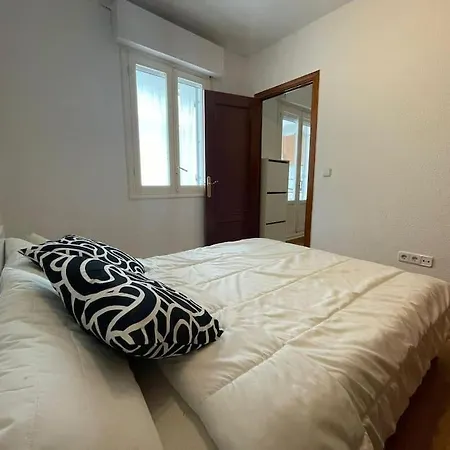 Apartment Arturo Soria Calle, En Pinar De Chamartin Madrid