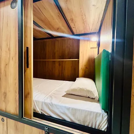 Urban Capsule hotel Madrid