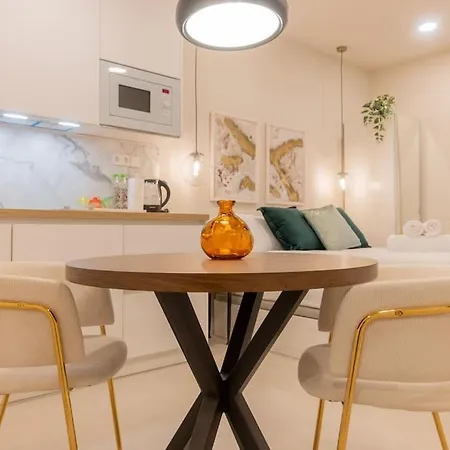 For Liria Un Espacio De Elegancia Y Confort En La Ciudad Temporal Del2913 Apartment *