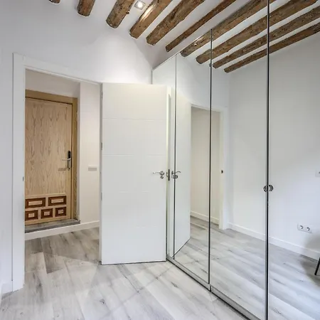 Habitaciones Leganitos -No Ascensor- Hostel