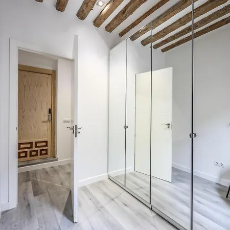 Hostel Ap Leganitos -no Ascensor- Madrid