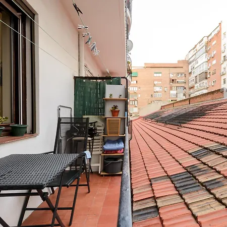Modern In Goya With Balcony - Retiro Park Apartment Madrid