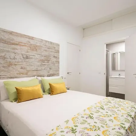 Rio Puente Segovia Apartment