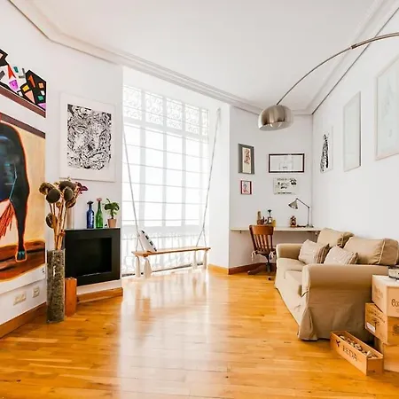 Arte Y Lujo En El Corazon Del Barrio De Salamanca Apartment