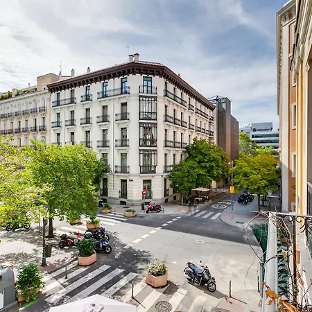 Arte Y Lujo En El Corazon Del Barrio De Salamanca