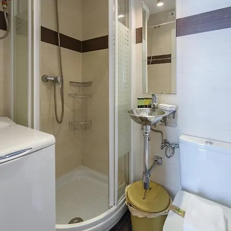 Apartment Guestready - A Homely In The Center