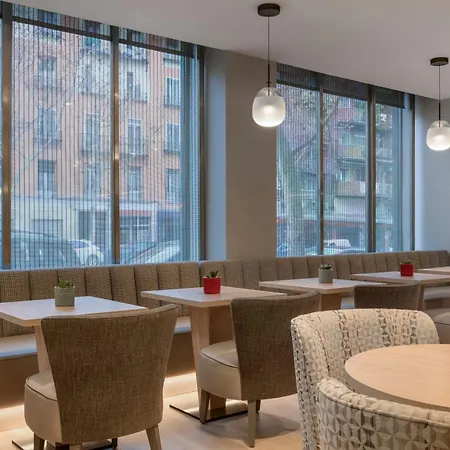Hotel Ac Carlton By Marriott Madrid