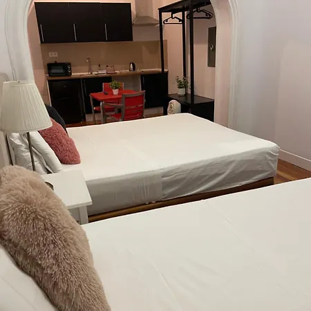 Grand Via House 3* Madrid
