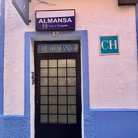 Casa De Huespedes Almansa Madryt
