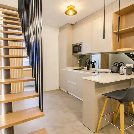 Guernica Luxury Duplex - Location, Light, And Art Apartamento Madrid