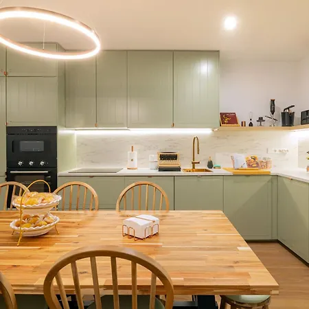 Apartment Rest In The Heart Of
