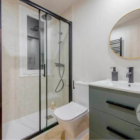 Encanto 8 En La Latina, Mira El Rio Baja E3 * Madrid