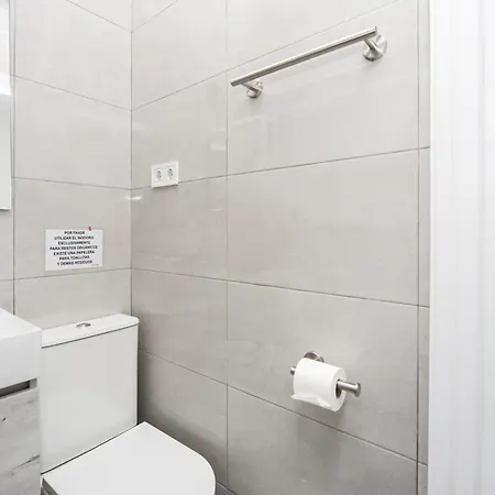 Lena Guest house *