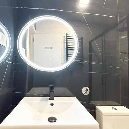 Nuevo, Luminoso Y Centrico Apartment