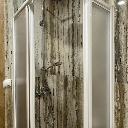 Velvet Pacifico Albergue *