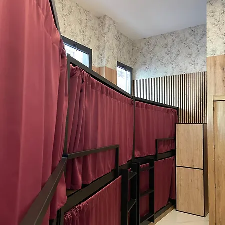 Velvet Pacifico Hostal *