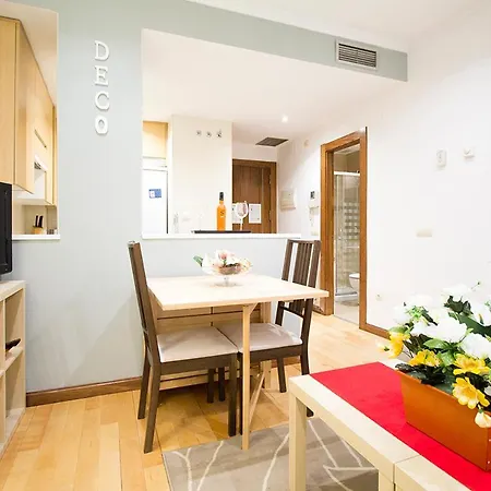Apartment Adelfas Madrid