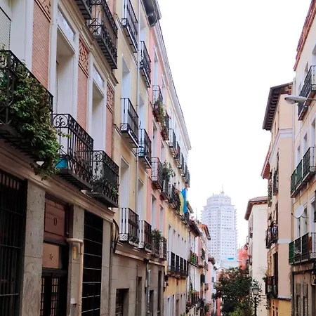 Corrala Con Estilo En Malasana * Madrid