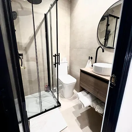 Guest house Miguel Angel Madrid