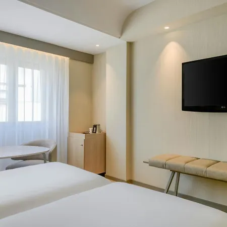 Ac Carlton By Marriott Madrid