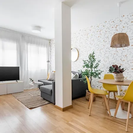 Go By Olala Homes Apartment