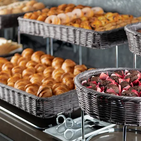 Ac Atocha By Marriott Hotell Madrid
