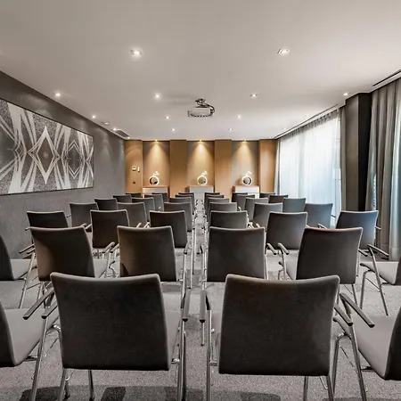 Ac Atocha By Marriott Hotell Madrid
